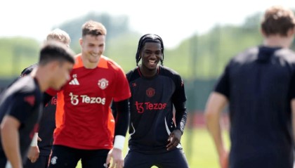 8名新星入列！曼联夏窗豪掷千万引援，年轻风暴能否席卷英超？