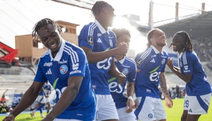 爆大冷！法甲霸主倒下，遭遇赛季第2败，将在欧冠恶战阿森纳