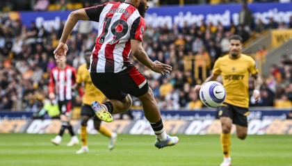 曼联第三次7000万镑报价姆贝乌莫 转会交易已接近完成